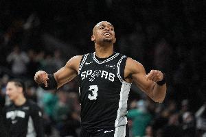433893